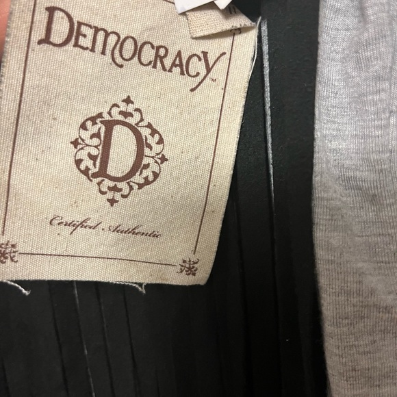 NWT Democracy Gray Tank with black suede looking fringe Size S - Picture 8 of 10